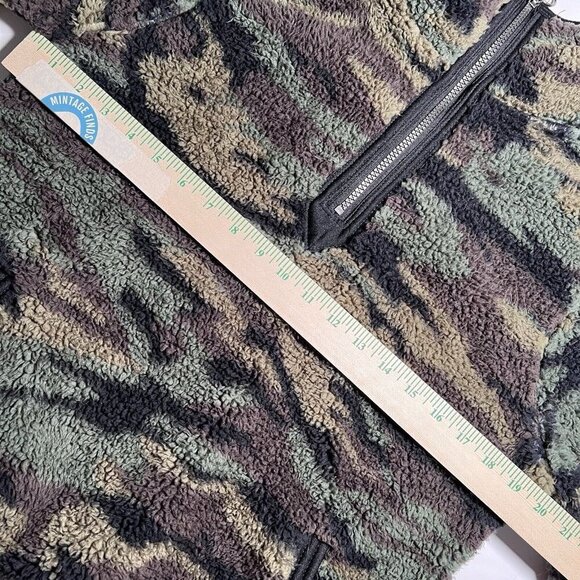 Fuda Women’s Green Camo Sherpa Size M Long Sleeve 1/4 Zip Fuzzy Jacket - Picture 8 of 9